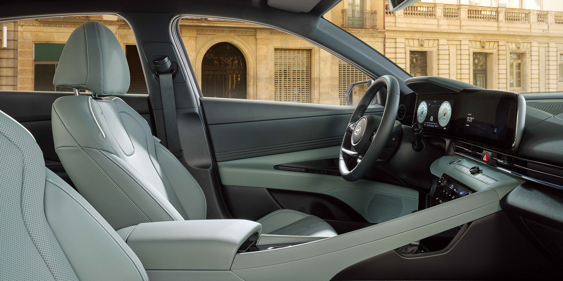 Closer view at the front part of Hyundai car with its logo and grille