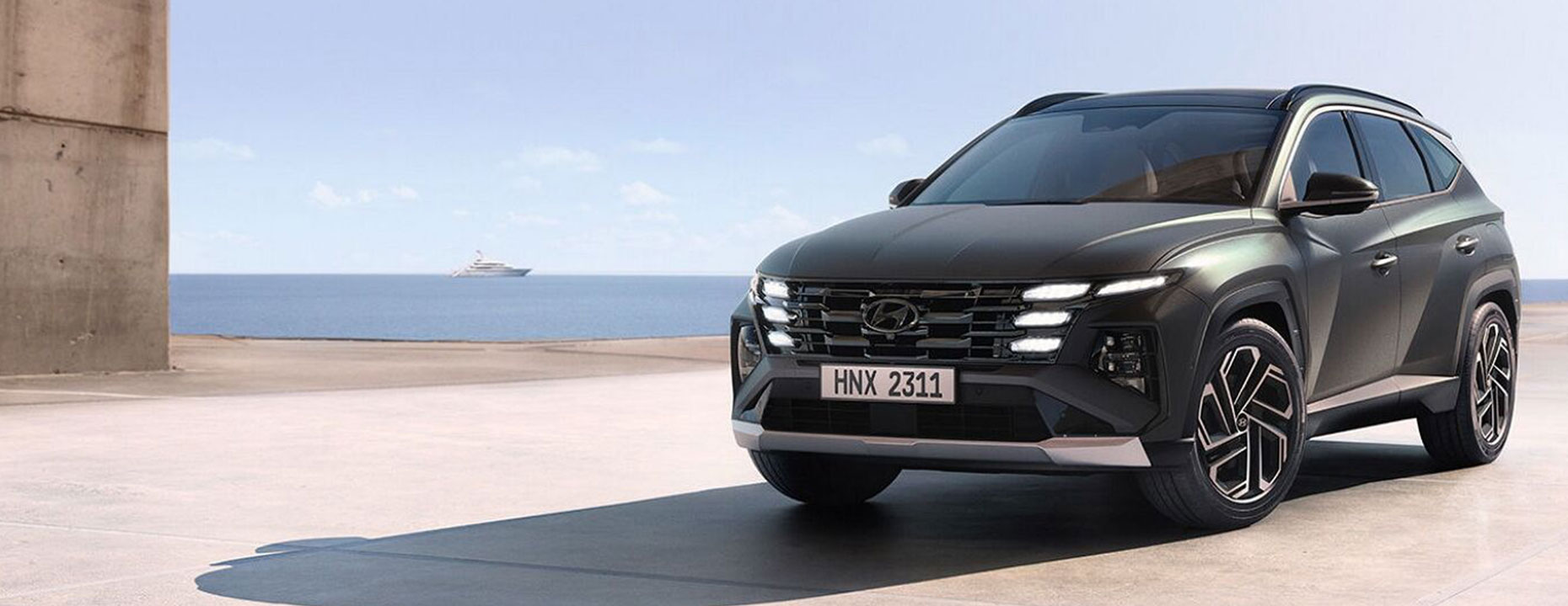 Closer view at the front part of Hyundai car with its logo and grille