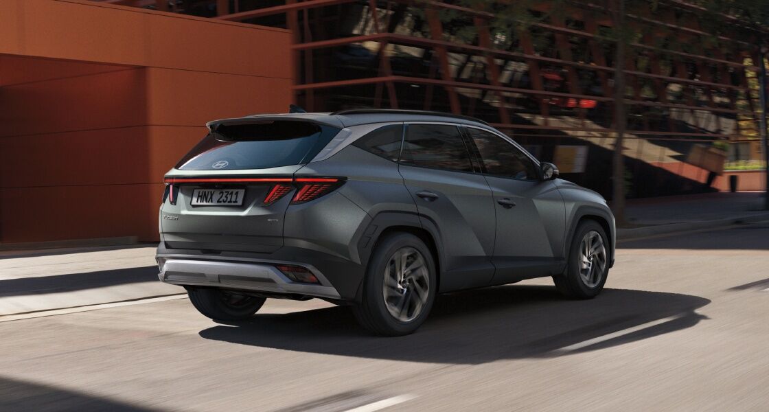 Closer view at the front part of Hyundai car with its logo and grille